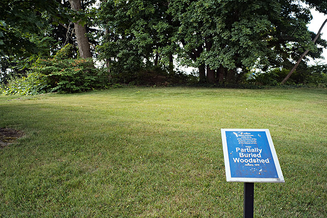 [ HISTORICAL MARKER, WIDE VIEW ]